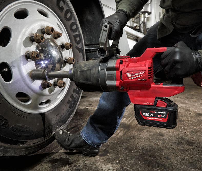 MILWAUKEE M18 ONEFHIWH716-0X Aku rázový utahovák ONE-KEY 18V, 1017Nm; 7/16 (bez aku) - 4933479152