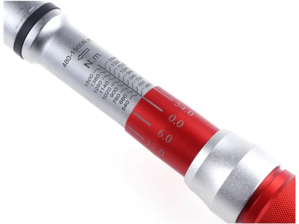 QUATROS QS591500 Momentový klíč 1" 450-1500 Nm, zvýšená přesnost 3 %, s certifikátem