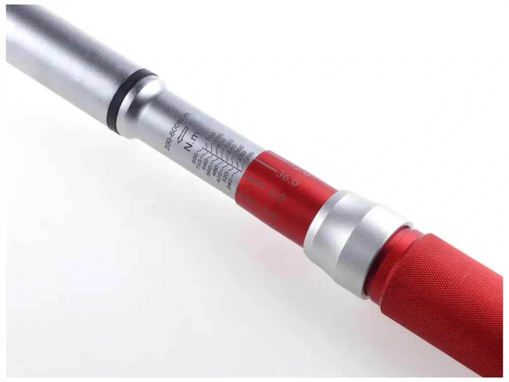 QUATROS QS59800 Momentový klíč 3/4" 200-800 Nm, zvýšená přesnost 3 %, s certifikátem