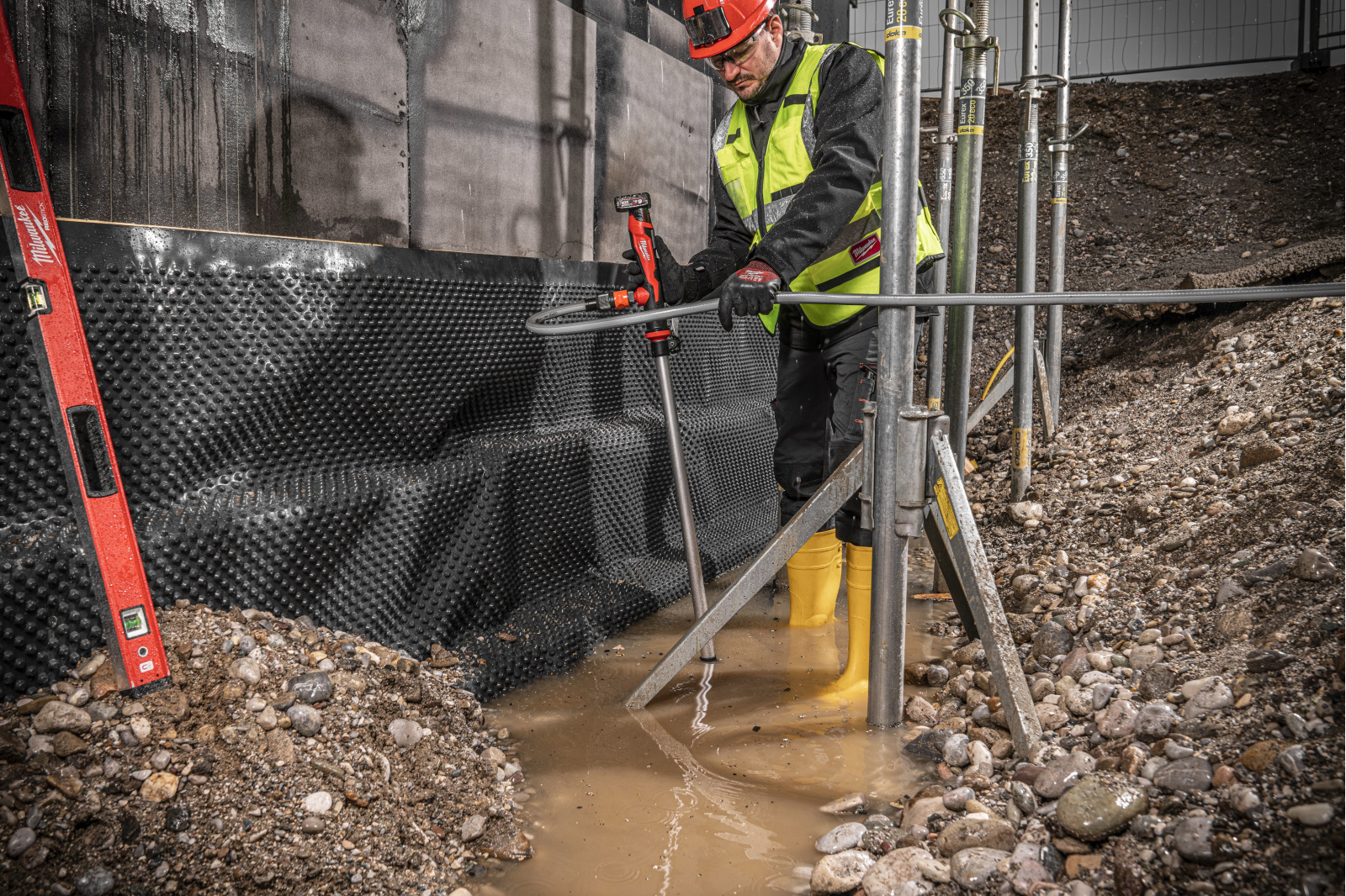 MILWAUKEE M12 BSWP-0 Aku HYDROPASS uhlíkové tyčové vodní čerpadlo 12V (bez aku) - 4933479639