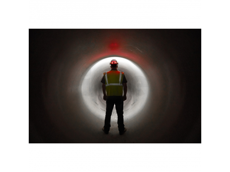 MILWAUKEE L4HL-VIS-301 Čelová svítilna s USB nabíjením - 4933479768