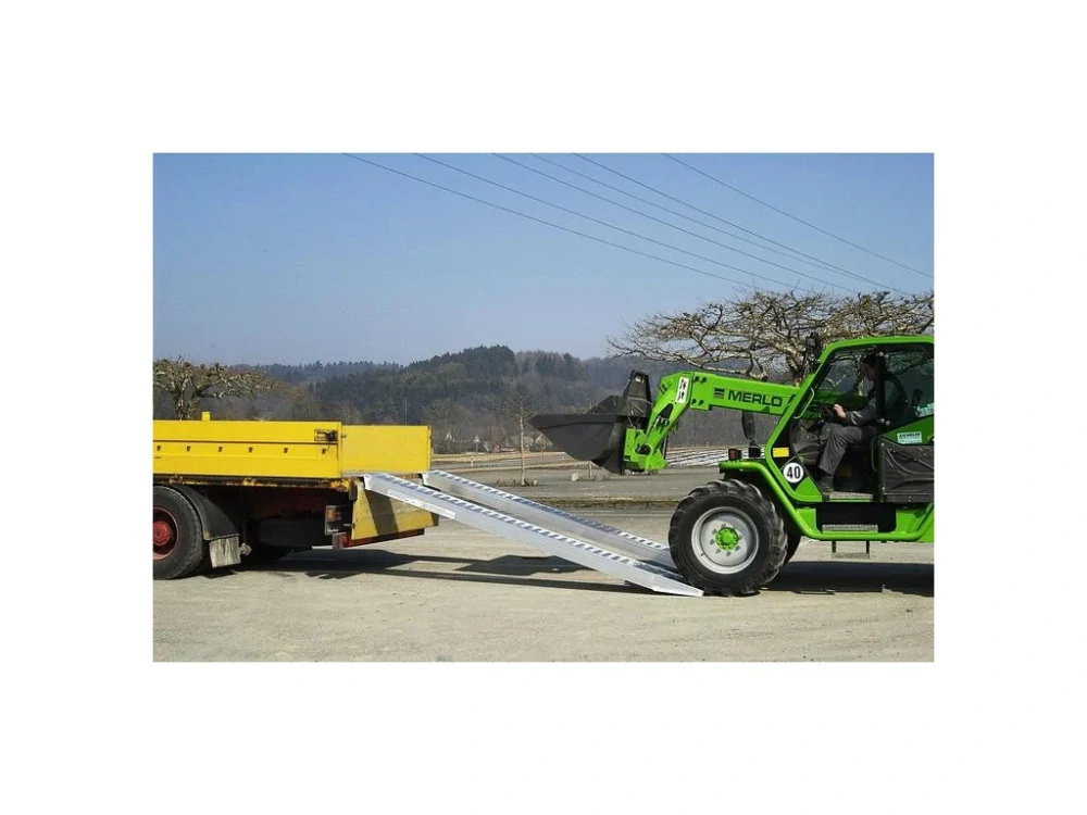 MDTools HR003-3 Nájezdové rampy Titan, vysoká nosnost 4500 kg, hliníkové, sada 2 ks