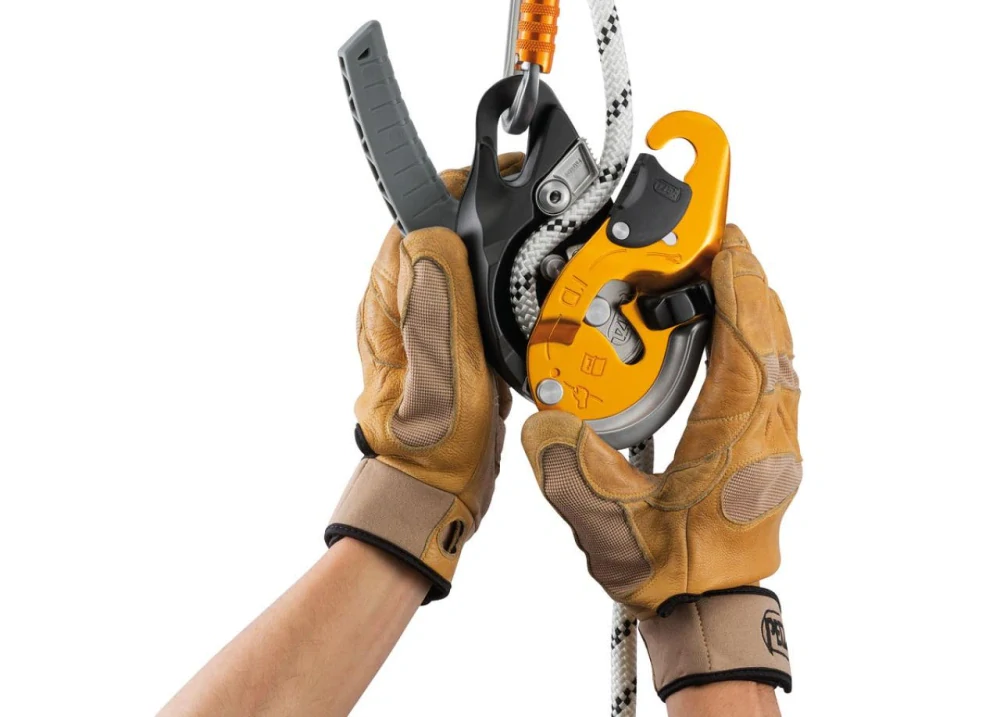 PETZL I´D EVAC slaňovací brzda (10-11,5 mm)