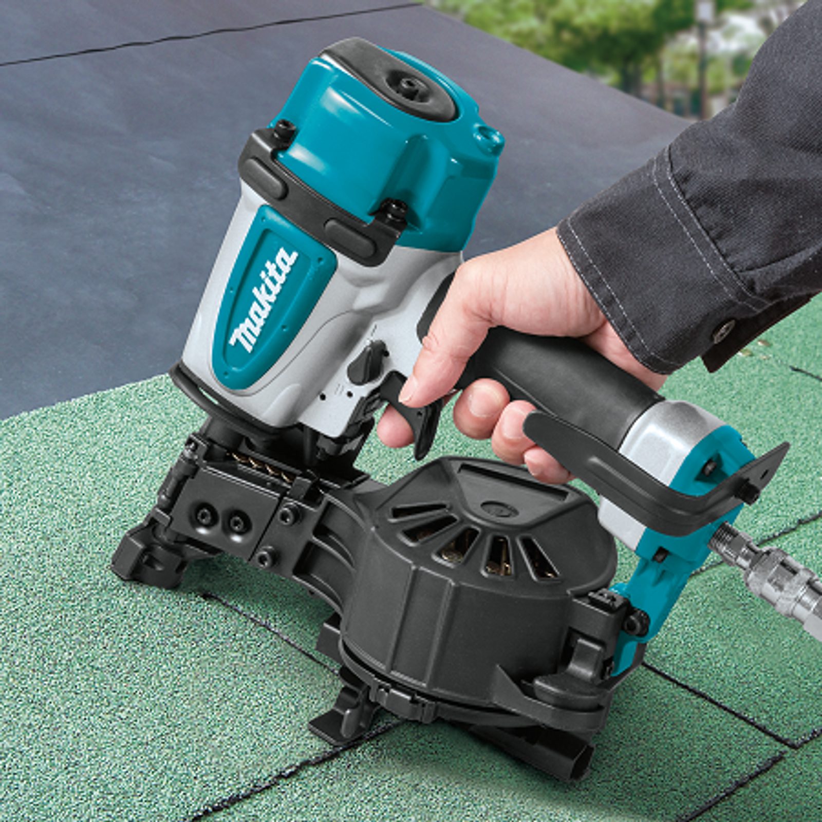 MAKITA AN454 pneu hřebíkovačka 19-45 mm