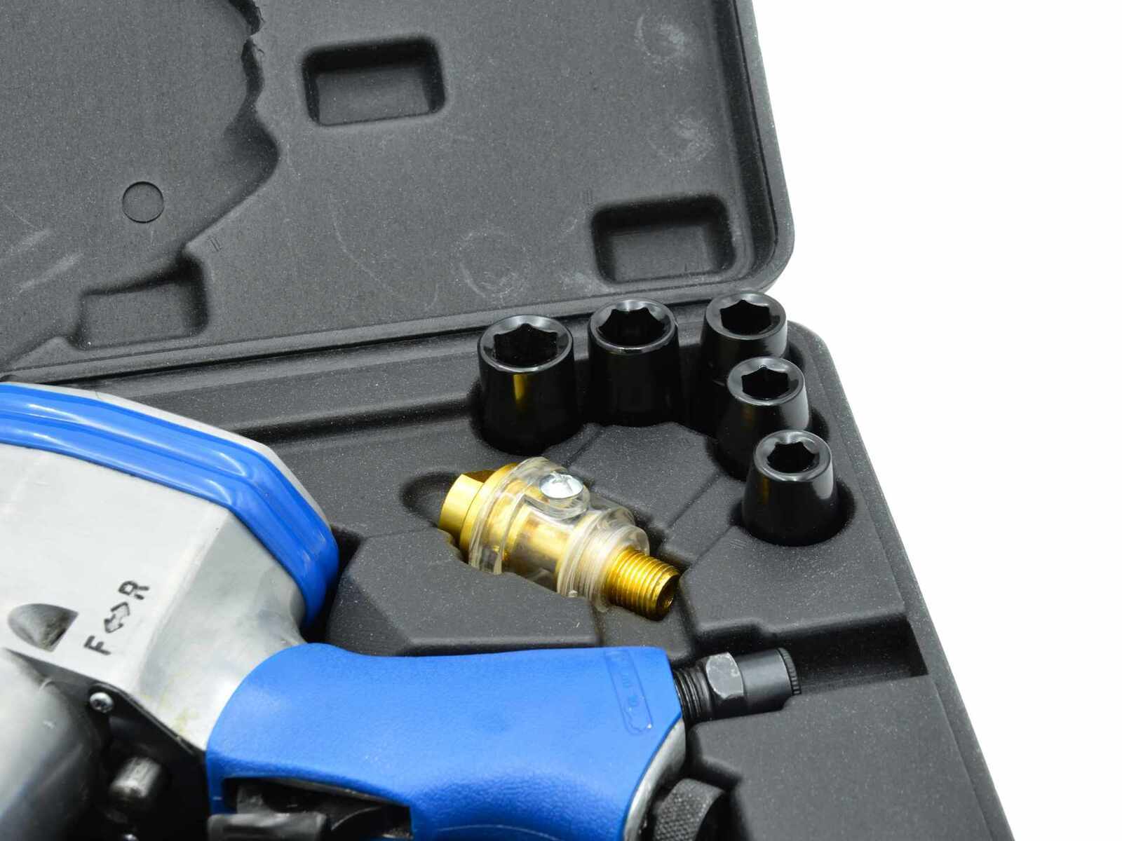 GEKO G03179 Pneumatická sada nářadí, 1/2" ráčna 80Nm, 1/2" rázový utahovák 850Nm, 14ks