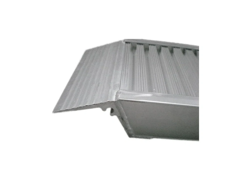 MDTools HR003-3 Nájezdové rampy Titan, vysoká nosnost 4500 kg, hliníkové, sada 2 ks