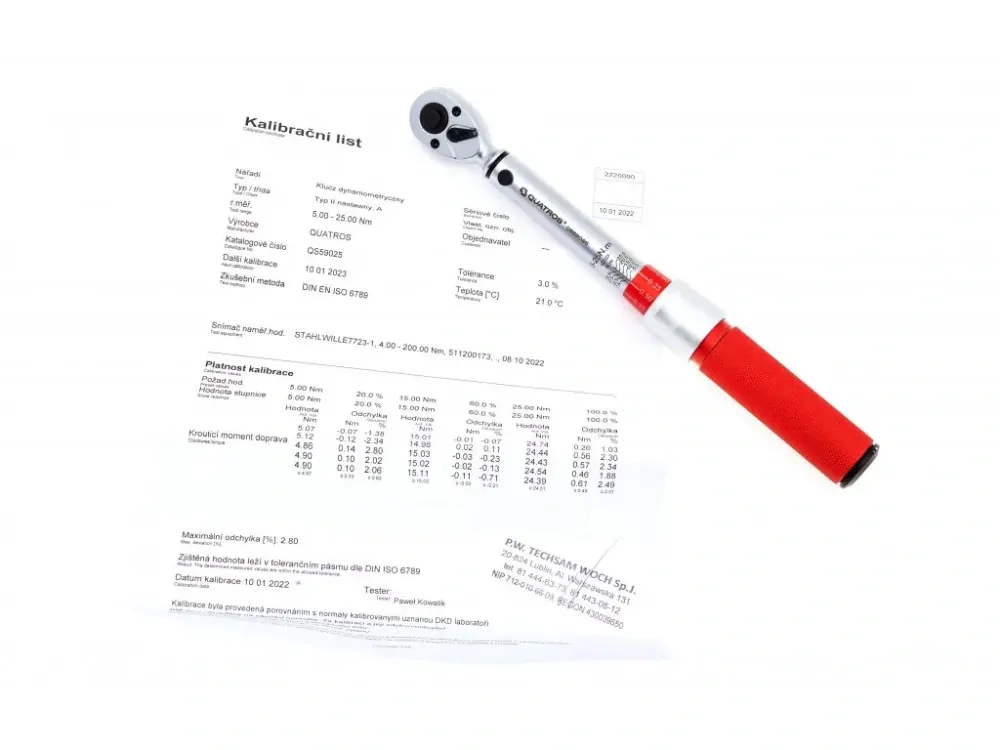 QUATROS QS59025 Momentový klíč 1/4" 5-25 Nm, zvýšená přesnost 3 %, s certifikátem