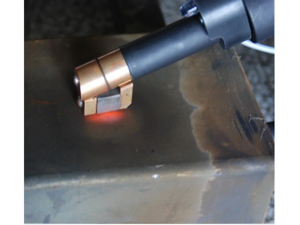 Dawell DHI-45F Mobilní indukční ohřev, 3,7 kW / 5 kVA