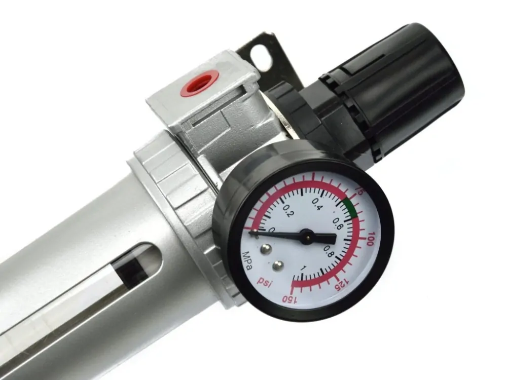 GEKO G01177 Regulátor tlaku s filtrem a manometrem, 10bar, G3/8"