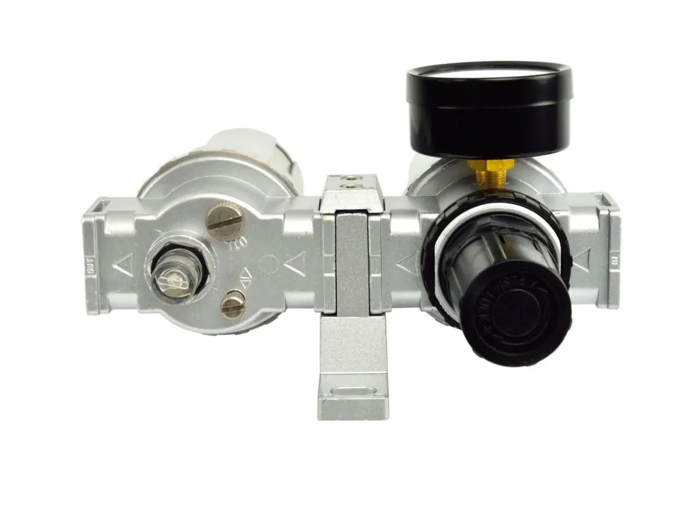 GEKO G01179 Regulátor tlaku s filtrem a manometrem a přimazávačem oleje 1/4" (úpravná jednotka)