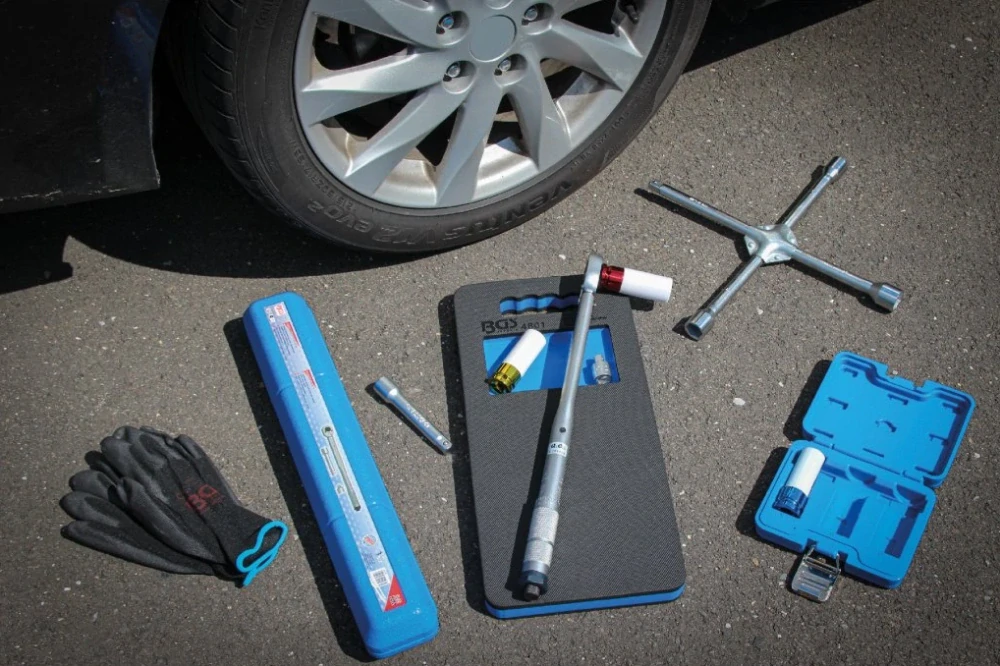 BGS 9680 Souprava pro výměnu kol s pojízdným zvedákem 1,5 t. Sada 10 dílů