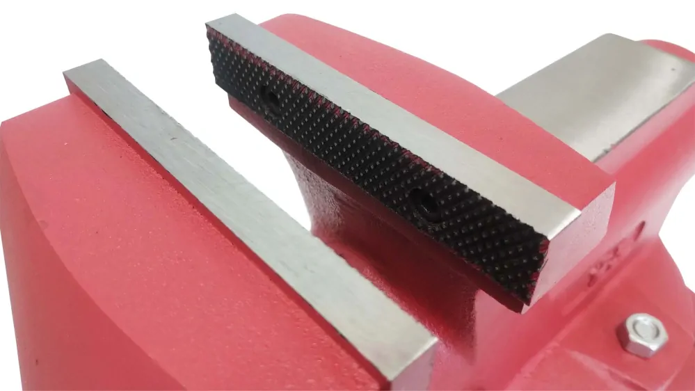 MAGG 080177 profesionální otočný svěrák 125 mm, 18kg