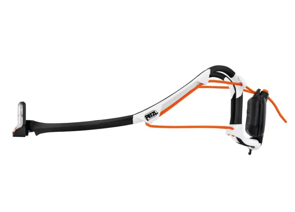 PETZL IKO CORE nabíjecí čelová svítilna