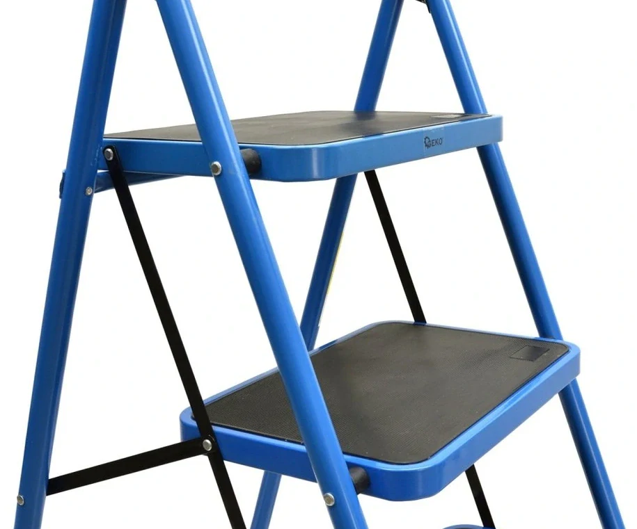 GEKO G02436 Schůdky skládací, třístupňové, výška 77 cm