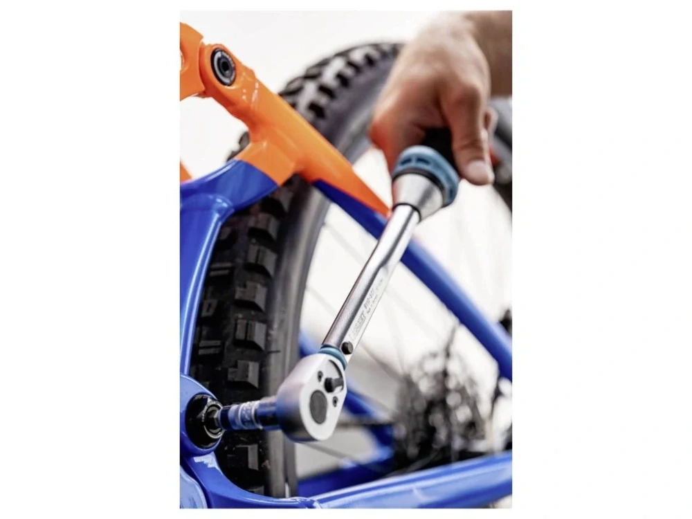 HAZET 5110-3CT Momentový klíč 3/8", 10 - 60 Nm, přesnost 3%, s certifikátem