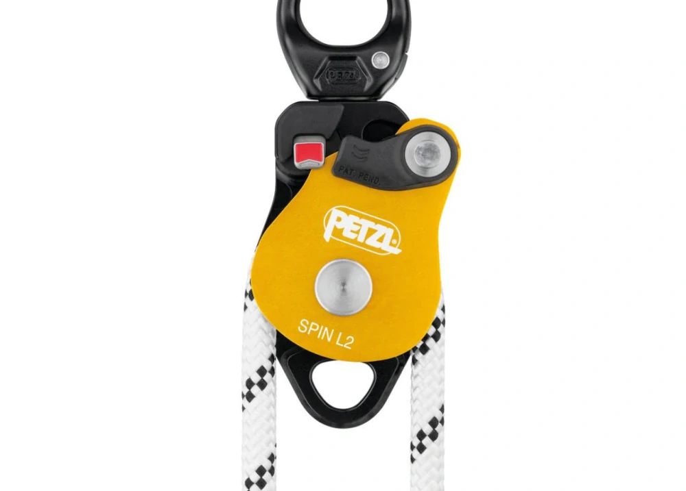 PETZL SPIN L2 dvojitá kladka s otočným závěsem (swivelem) ČERNÁ