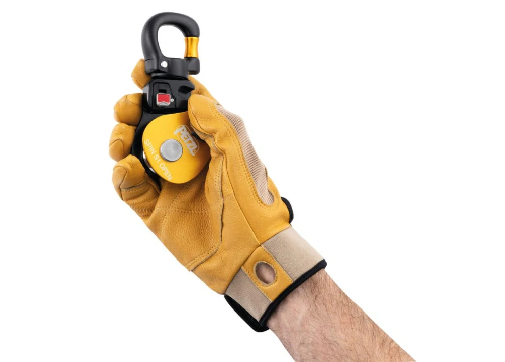 PETZL SPIN S1 OPEN jednostranná kladka s otočným závěsem (swivelem)