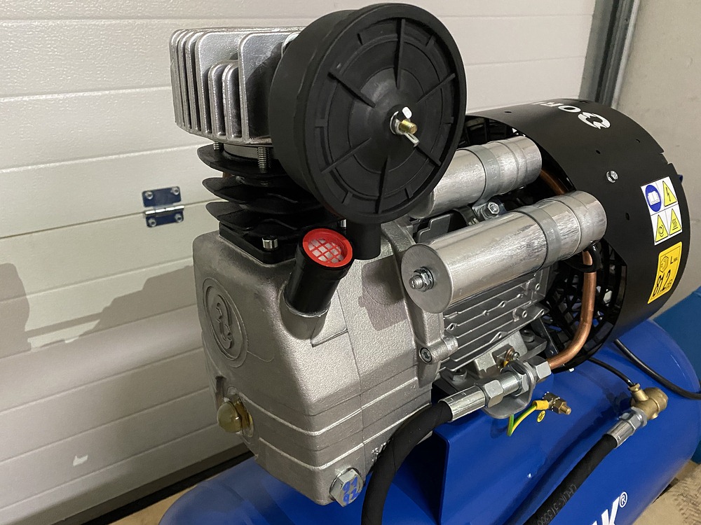 ORLÍK PKS 4-2/50 Špičkový olejový pístový kompresor 0,75kW, 230V