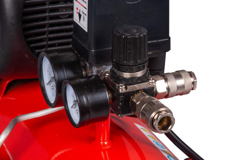 COMPRECISE H3/24 olejový kompresor 1,5kW