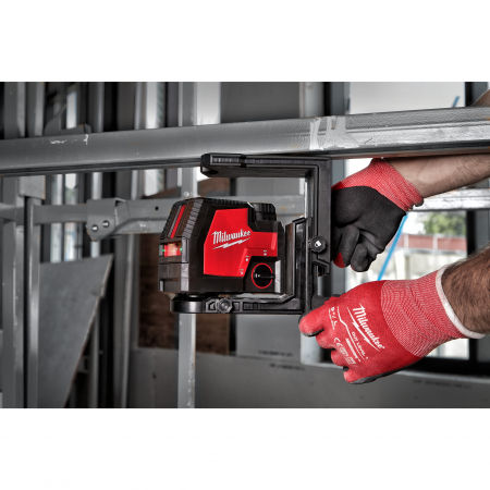 MILWAUKEE L4 CLLP-301C Aku křížový / liniový laser, USB, 3.0Ah - 4933478099