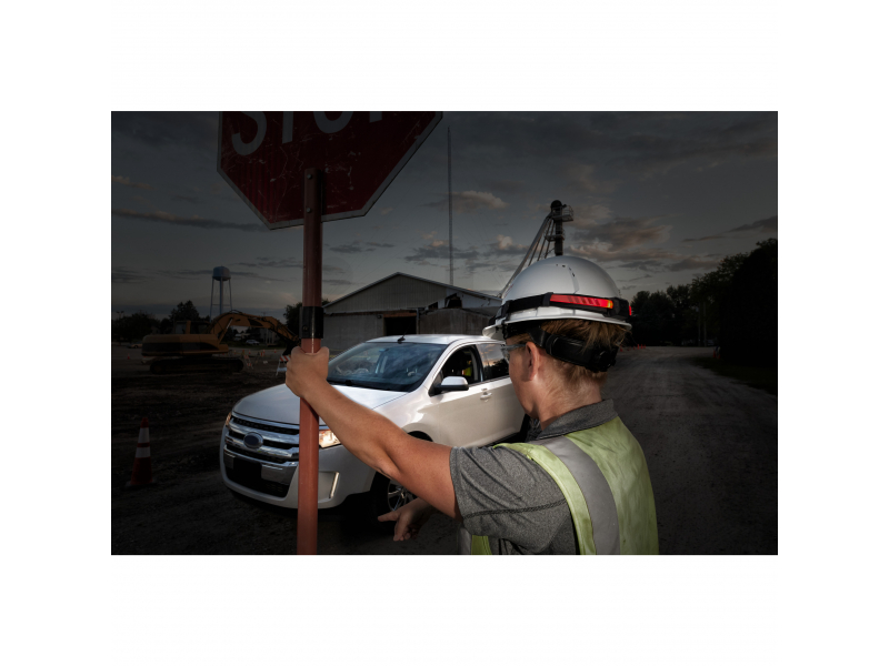 MILWAUKEE L4HL-VIS-301 Čelová svítilna s USB nabíjením - 4933479768