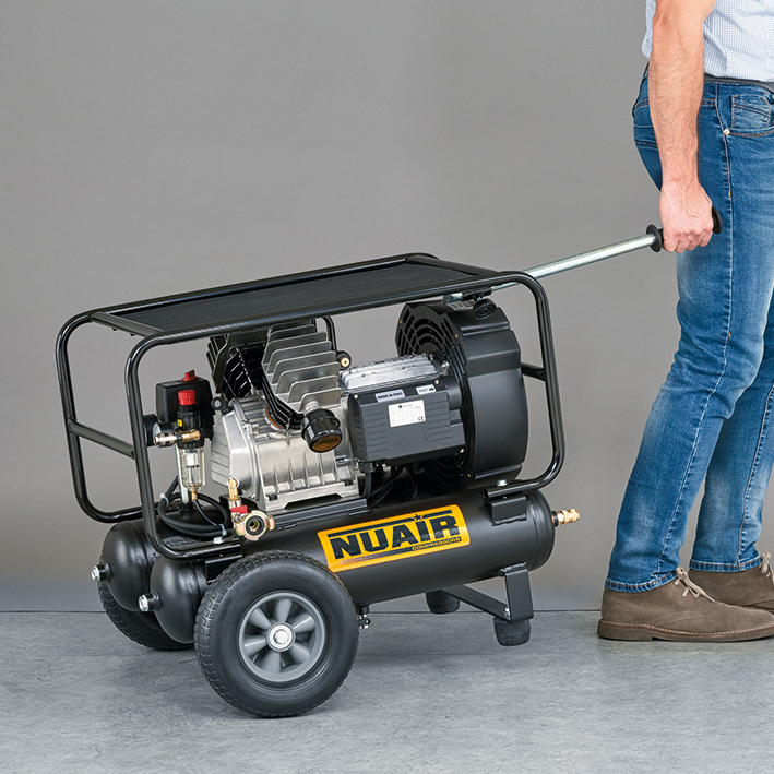 NUAIR GVM/11+11 profesionální dvouválcový stavební olejový kompresor 2,2kW