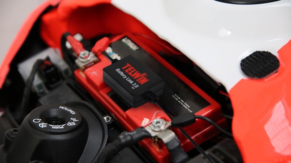 TELWIN Battery Link 2.0 přístroj pro sledování a kontrolu stavu baterie přes Bluetooth, Android, iOS