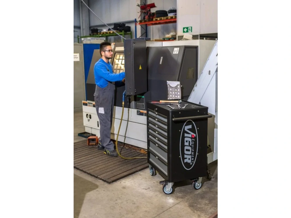 VIGOR V4219 Dílenský vozík vybavený, 248 ks nářadí, 7 zásuvek