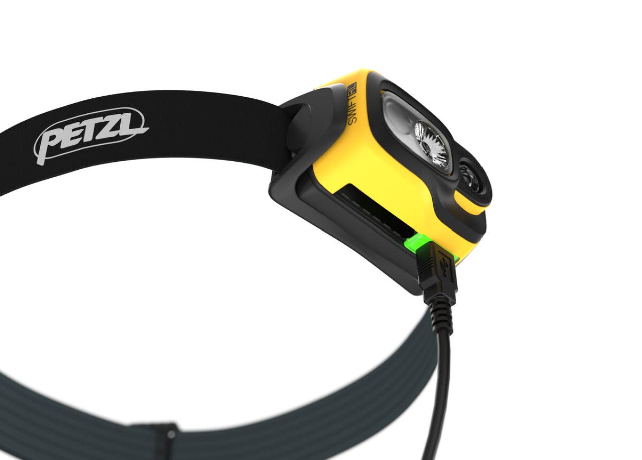 PETZL SWIFT RL PRO svítilna černožlutá
