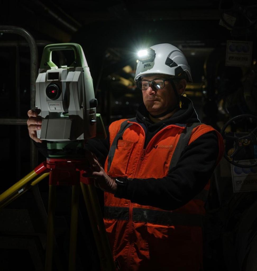 PETZL PIXA pracovní čelová svítilna