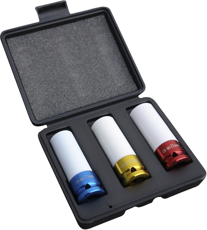 TUSON 130024 olejový kompresor 2,2kW + utahovák + ořechy + hadice