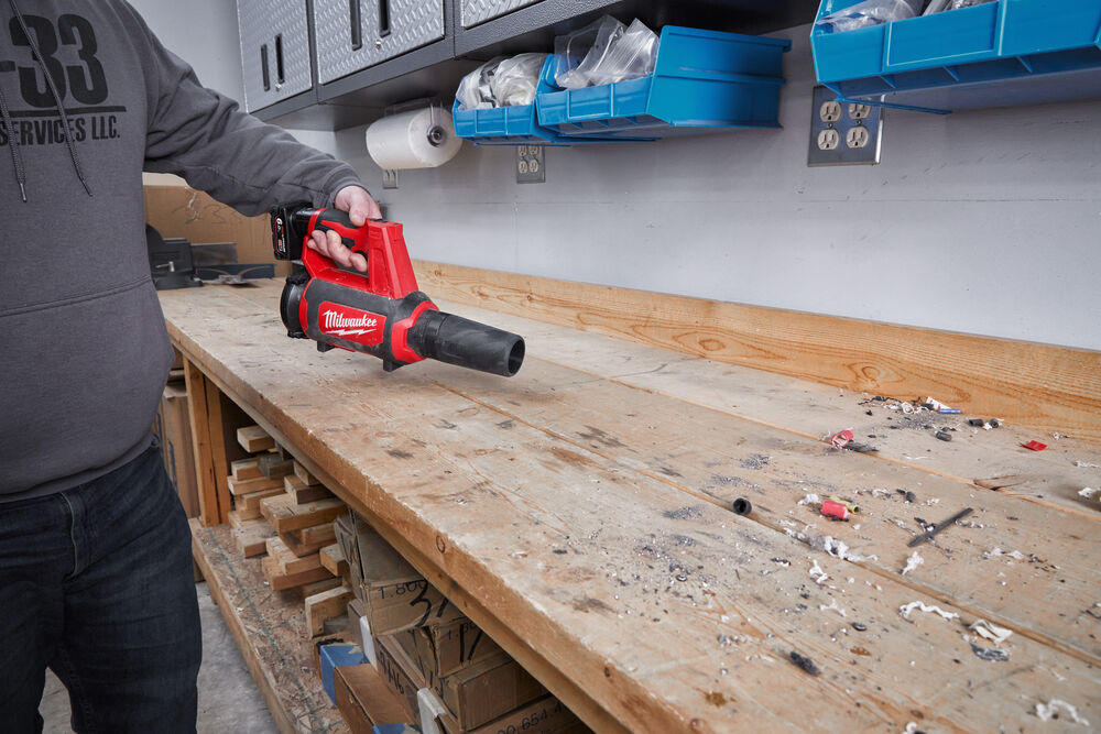 MILWAUKEE M12 BBL-0 Aku fukar, dmychadlo 12V (bez aku) - 4933472214