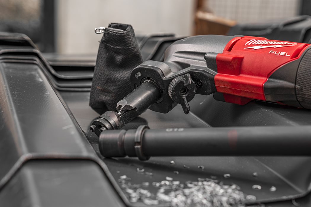 MILWAUKEE M12 FNB16-0X Aku prostřihovač plechu 12V (bez aku) - 4933479618