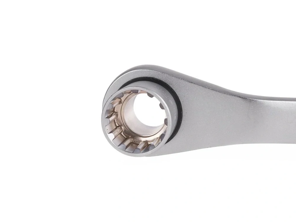 GEKO G13552 Gola sada, profil Gear Lock, průchozí ráčna a hlavice, 17 ks