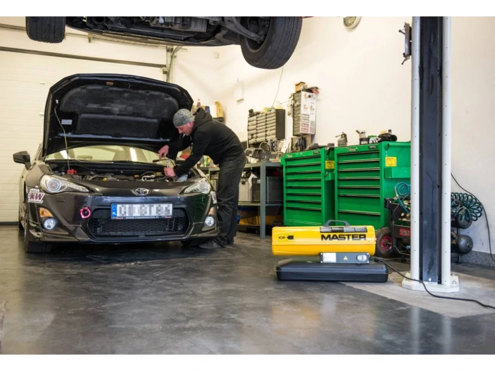 MASTER B 35 CED Naftové topidlo s přímým spalováním 10kW