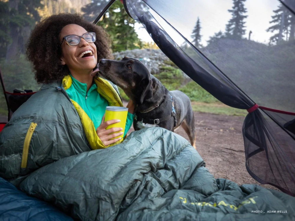 Therm-a-Rest QUESTAR 20F/-6C Long Balsam péřový spacák šedý