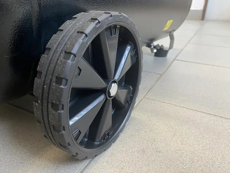 Nuair SILTEK TB 50 D tichý bezolejový kompresor 2,2kW