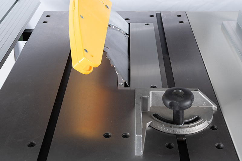 PROMA PKS-254E stolní kotoučová pila 254mm / 2200W