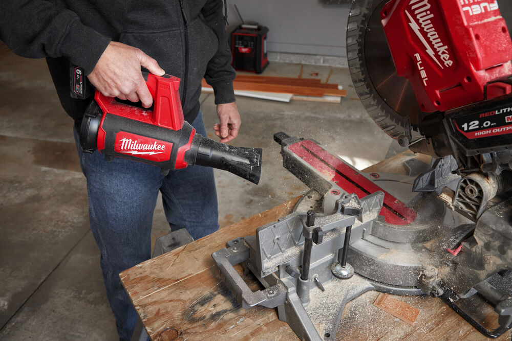 MILWAUKEE M12 BBL-0 Aku fukar, dmychadlo 12V (bez aku) - 4933472214
