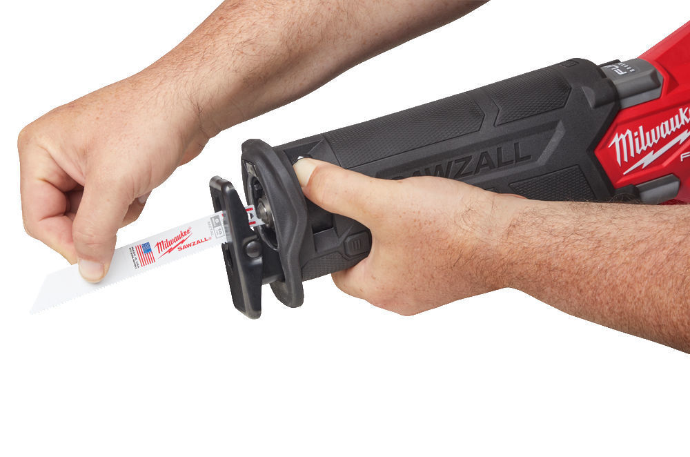 MILWAUKEE M18 FSZ-0X Aku šavlová pila SAWZALL 18V (bez aku) - 4933478293