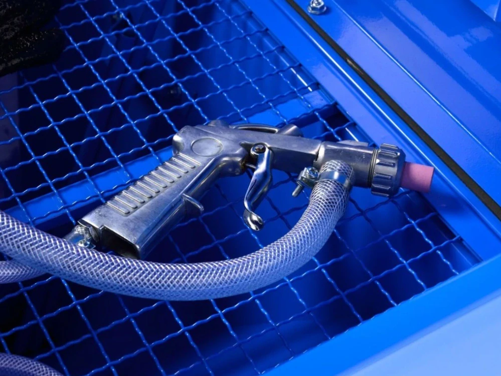 GEKO G02022 Pískovací box, pískovačka, objem 220 litrů, s příslušenstvím