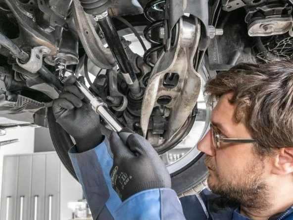 Vigor V6612N Teleskopická ráčna, kloubová, 1/2", 90 zubů, s přepínáním směru, 350-490 mm