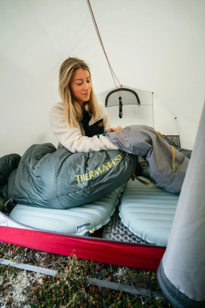 Therm-a-Rest NEOAIR XTHERM NXT RW Regular Wide Neptune nafukovací karimatka šedá 183x64x7,62 cm