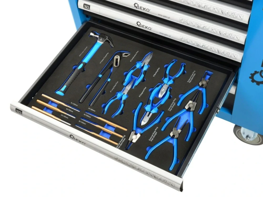 GEKO G10833 Dílenský montážní vozík vybavený, 243 ks nářadí, 7 zásuvek a skříňka