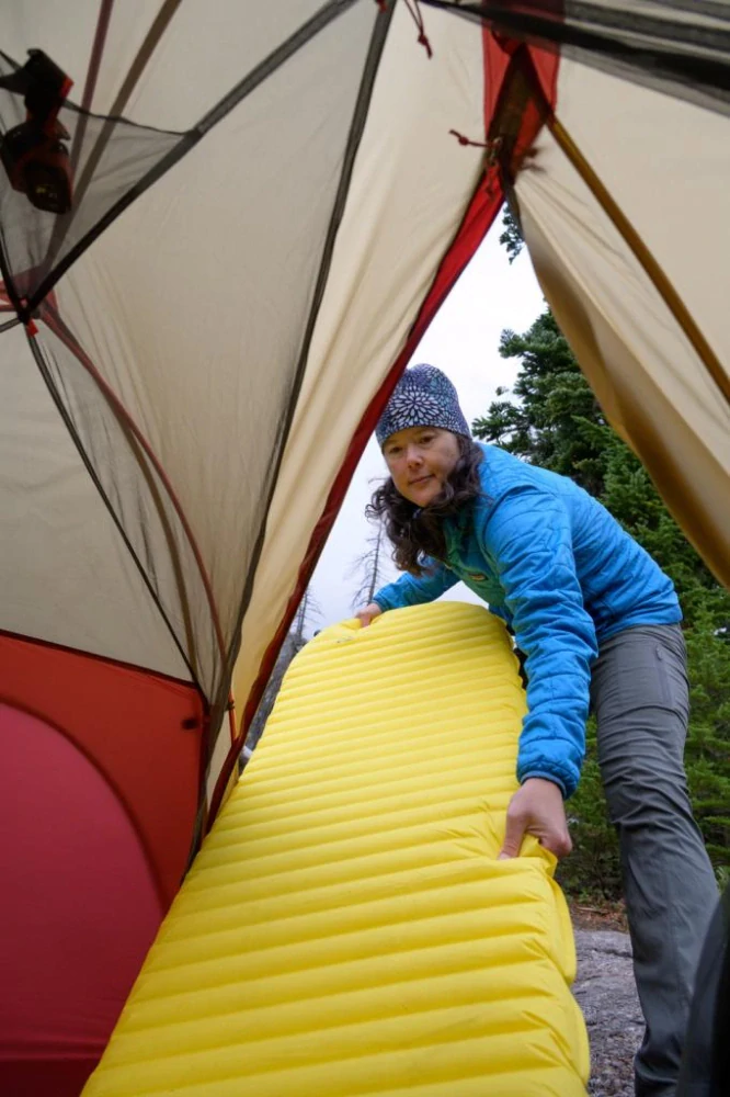 Therm-a-Rest NEOAIR XLITE NXT RWide Solar Flare nafukovací karimatka žlutá 183x64x7,6 cm