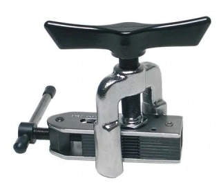 BGS 360 Univerzální, stavitelný pertlovací přípravek 4,7 ÷ 16 mm